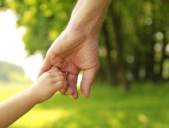 vater_kind Wenn Eltern das Problem sind: Wie kann ich meinen Kindern helfen?