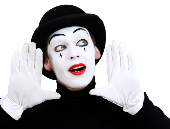 pantomime Spielfilme, Anspiele und andere Theaterstücke: Jenseits der Realität