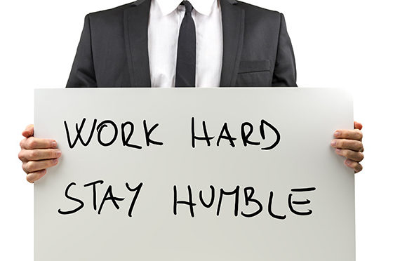 stay-humble Warnung an Gottes Mitarbeiter: Freie Hand für Gott durch seine Boten
